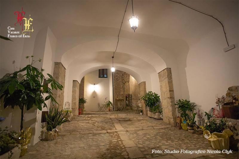 Casa Vacanze - Franco Ed Enza Bed & Breakfast San Gregorio Magno Exterior foto