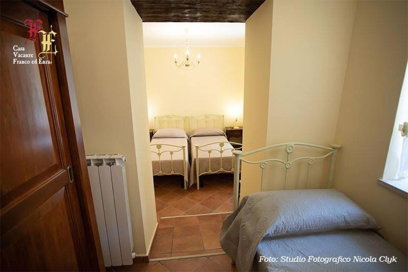 Casa Vacanze - Franco Ed Enza Bed & Breakfast San Gregorio Magno Exterior foto