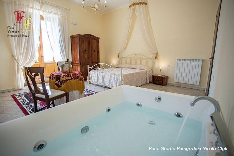 Casa Vacanze - Franco Ed Enza Bed & Breakfast San Gregorio Magno Exterior foto